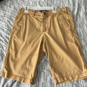 Hollister men’s khaki shorts